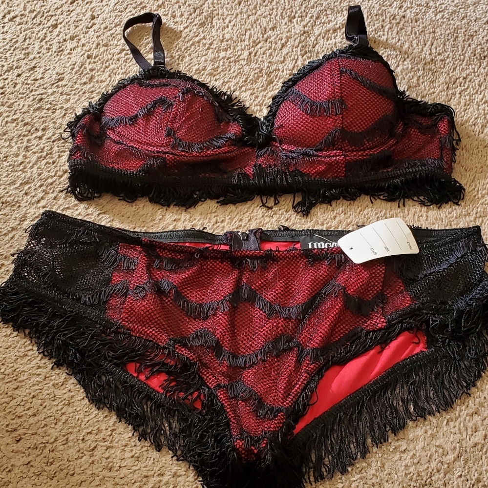 Lip Service ON THE FRINGE BRA & SHORT Set Xlarge 2002 y2k Deadstock NWT Red & Bk